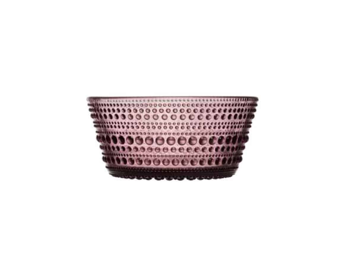 Fjólubleik skál frá Iittala.