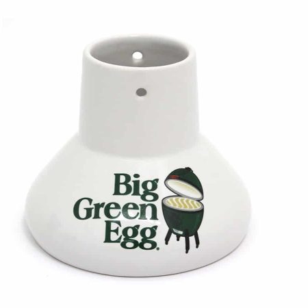 Keramík standur fyrir kjúklinginn til þess að hafa á grillinu.