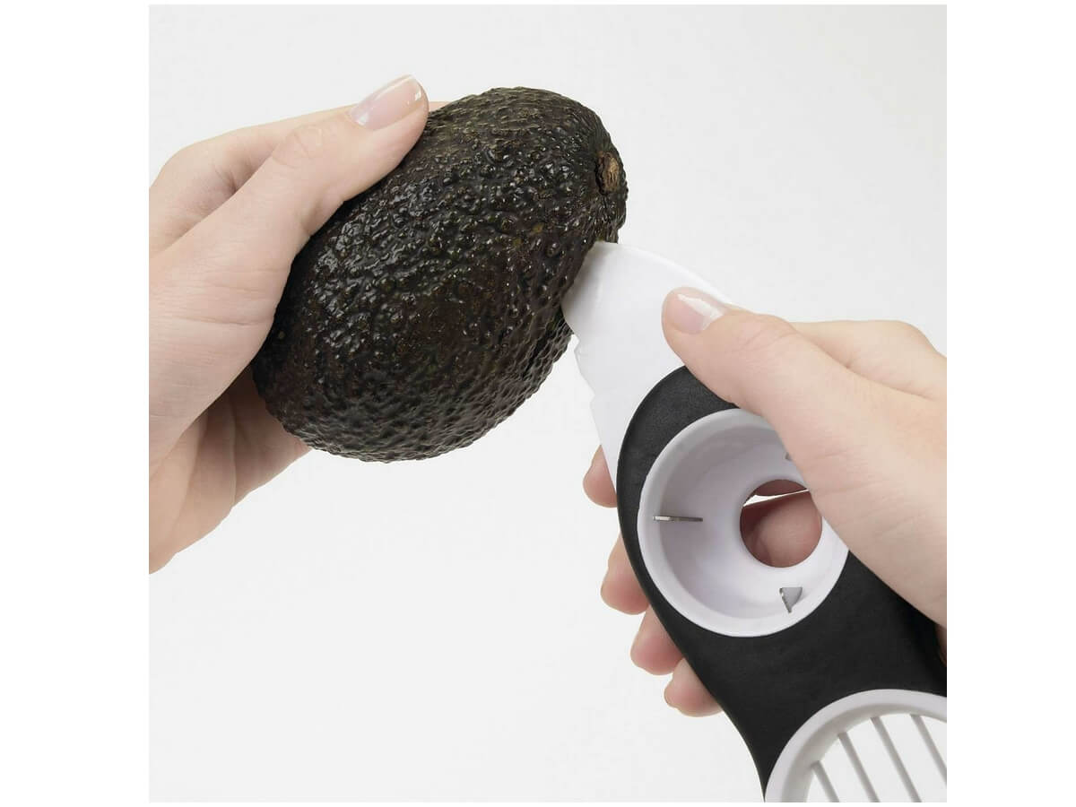 OXO - Good Grips 3-In-1 Avocadoskeri - Image 2