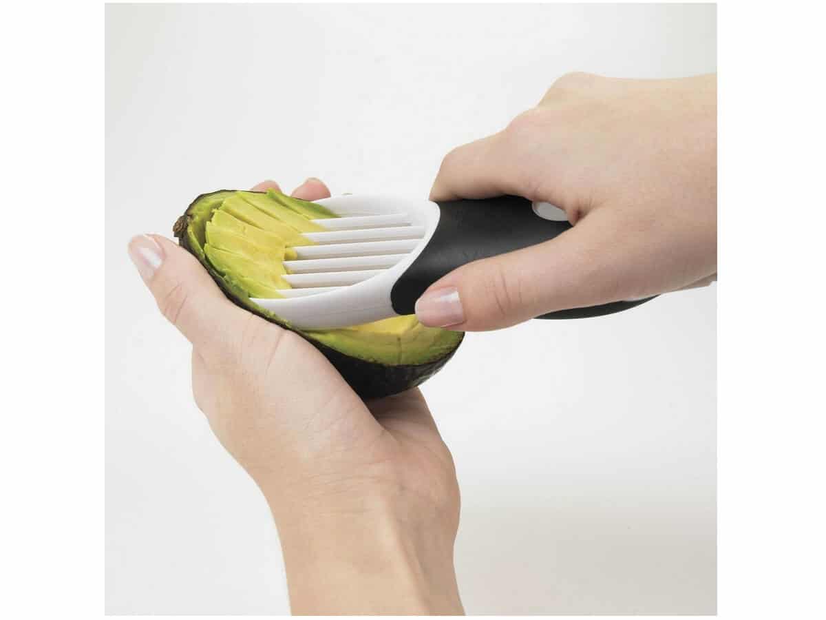OXO - Good Grips 3-In-1 Avocadoskeri - Image 4